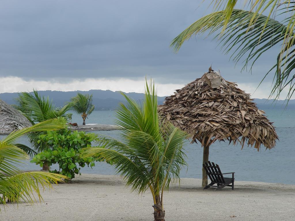 Amatique Bay Hotel Puerto Barrios Bagian luar foto